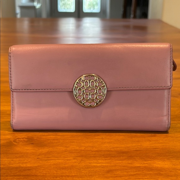 COACH Lavender Pink Leather Clutch Long Wallet Silver Logo Buckle Gray Interior🤍 - Picture 1 of 17